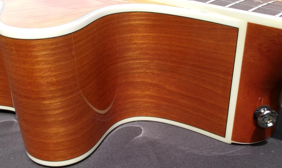 美品！2016年 Takamine PTU121C-VN　日本製・ハンドクラフト