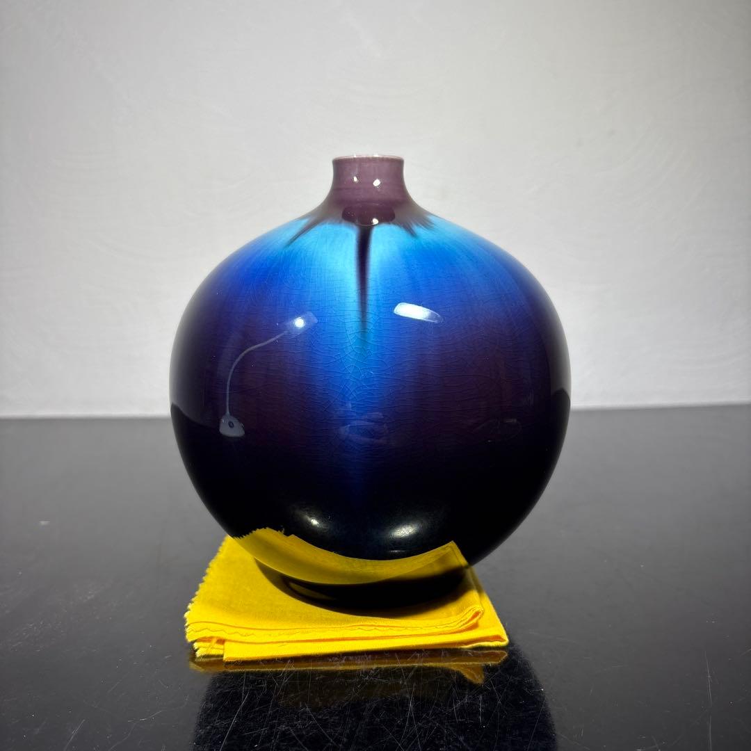 真作　人間国宝　3代徳田八十吉　壷　高さ約16センチ