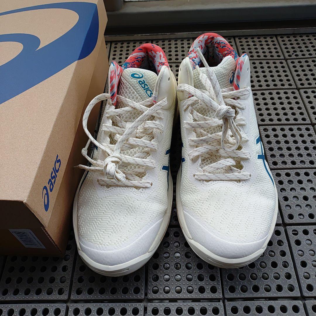 アシックス　ゲルバースト28　25.5cm