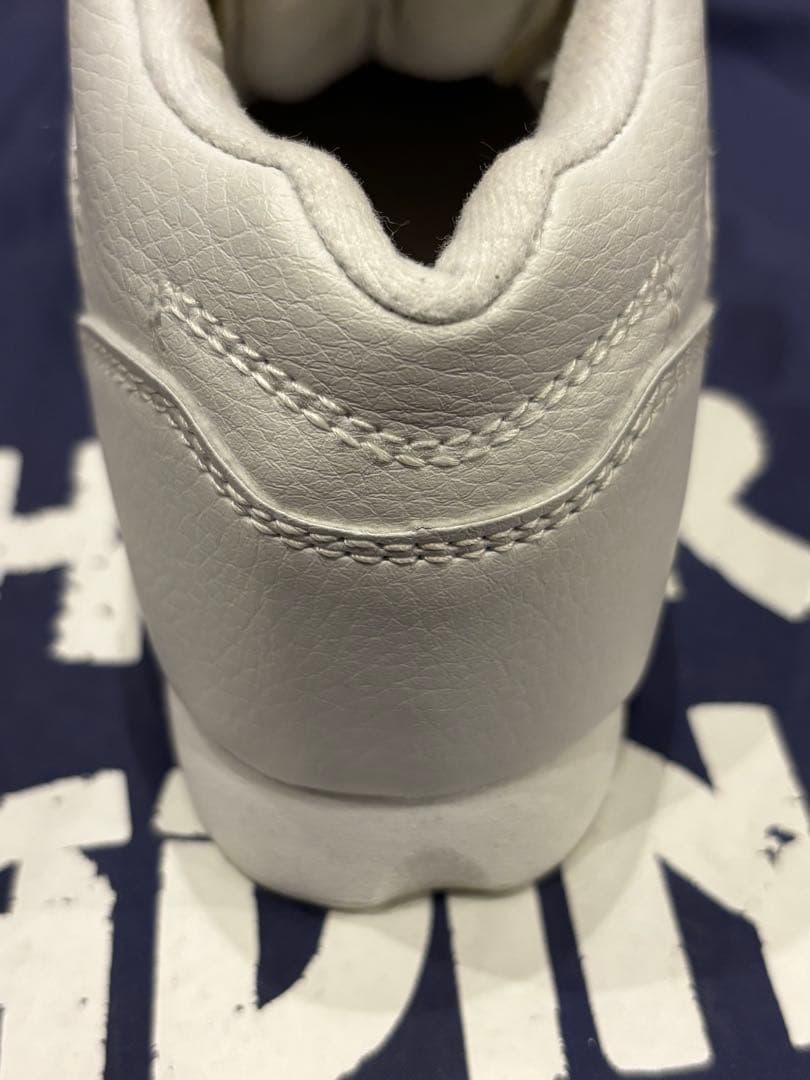 【‼️値下げ‼️】チアリーディングシューズ　varsity 19.0cm