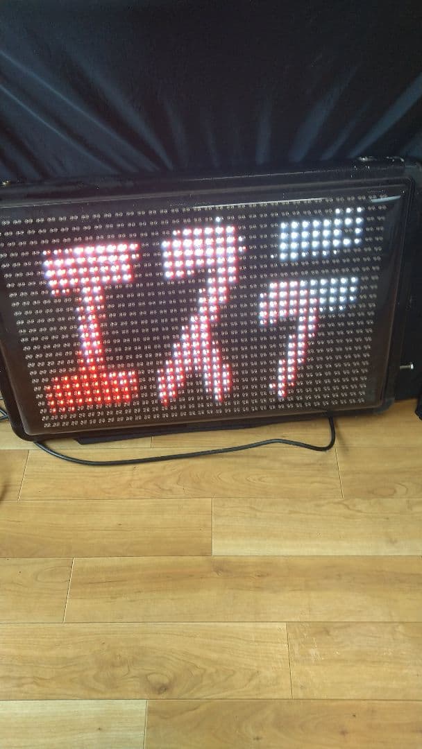 TOWA 超輝度電光掲示板