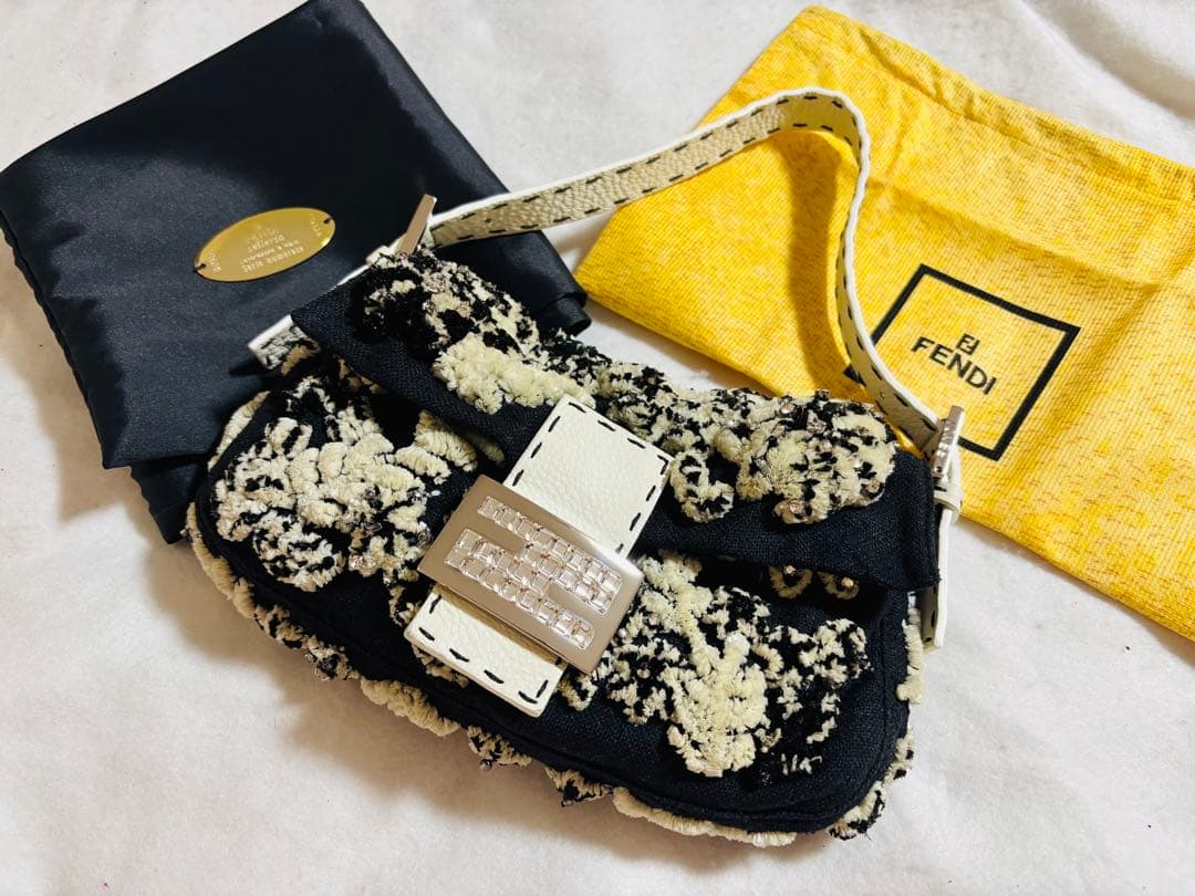 【ヴィンテージ】フェンディ　FENDI 刺繍 バッグ バケット バゲット　花