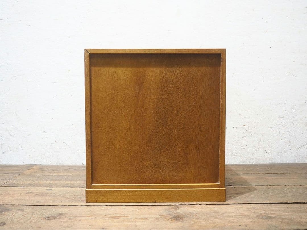 1410 ②レトロなミシン糸のガラスケース　収納棚　コレクション　ヴィンテージ