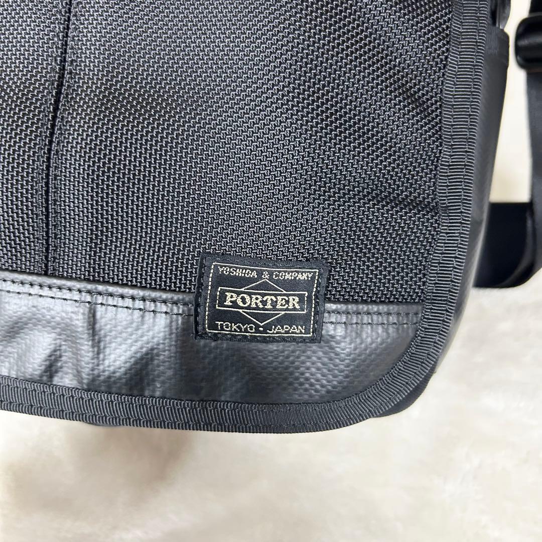 ✨極美品✨ポーター タンカー ショルダーバッグ Lサイズ マグライト付き