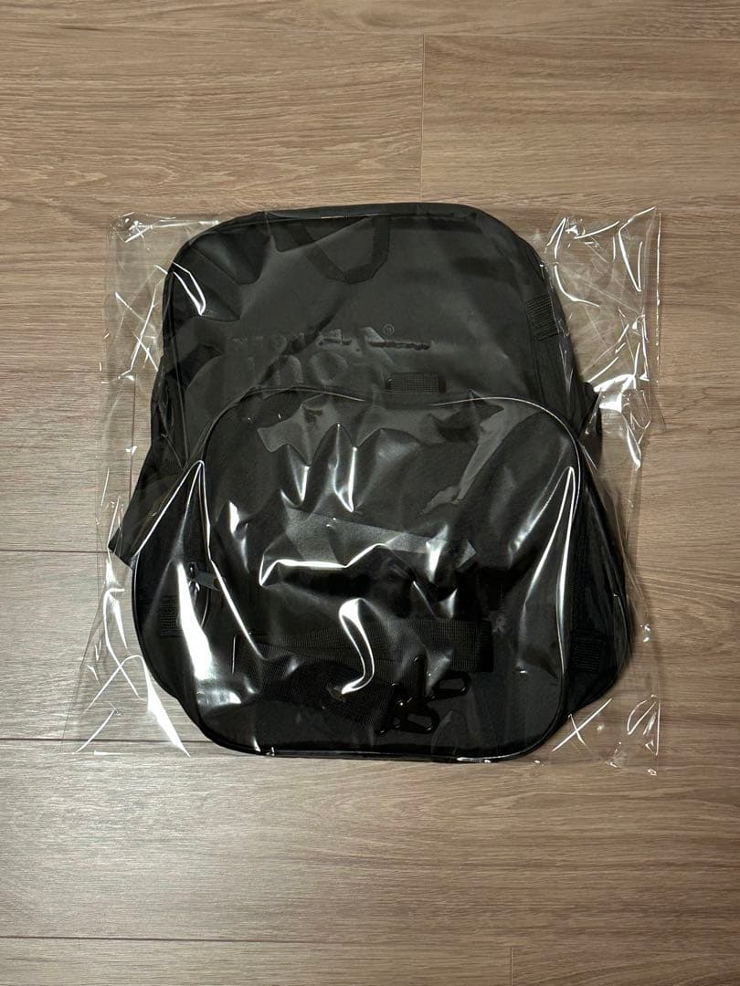 イン・アンド・アウト バーガー In-N-Out Burger ダッフルバッグ