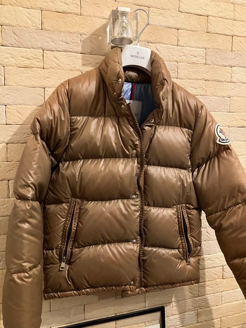 Moncler ダウンジャケット
