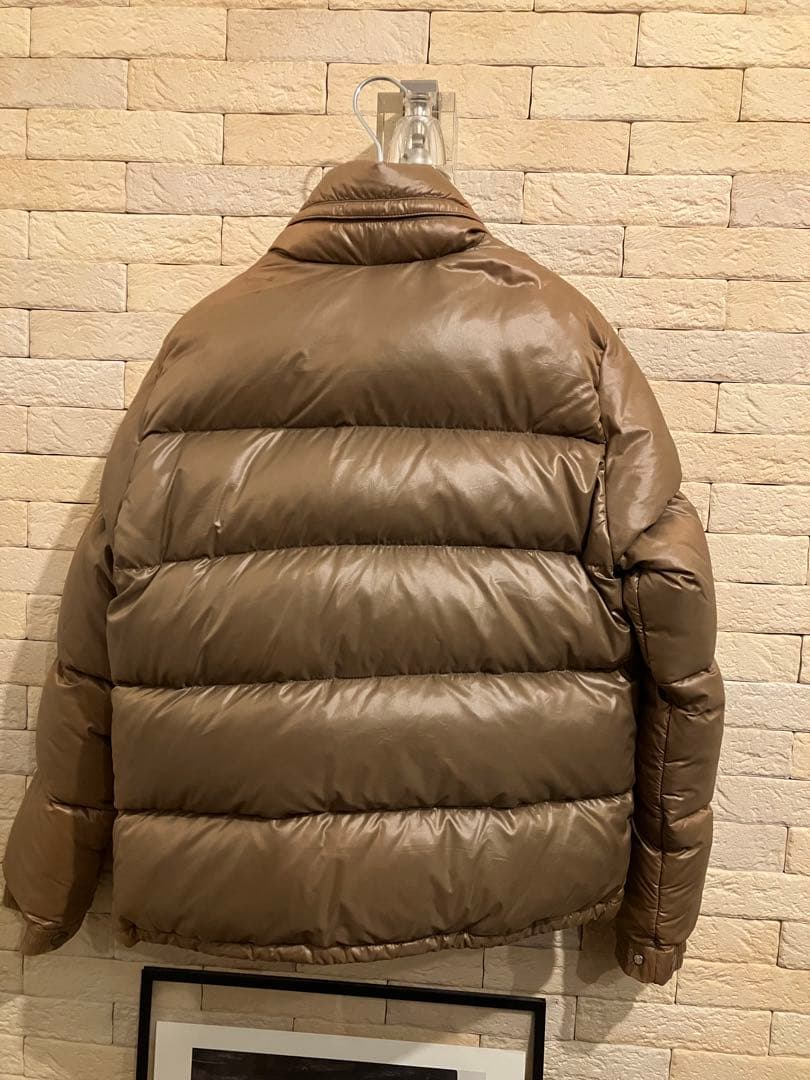 Moncler ダウンジャケット