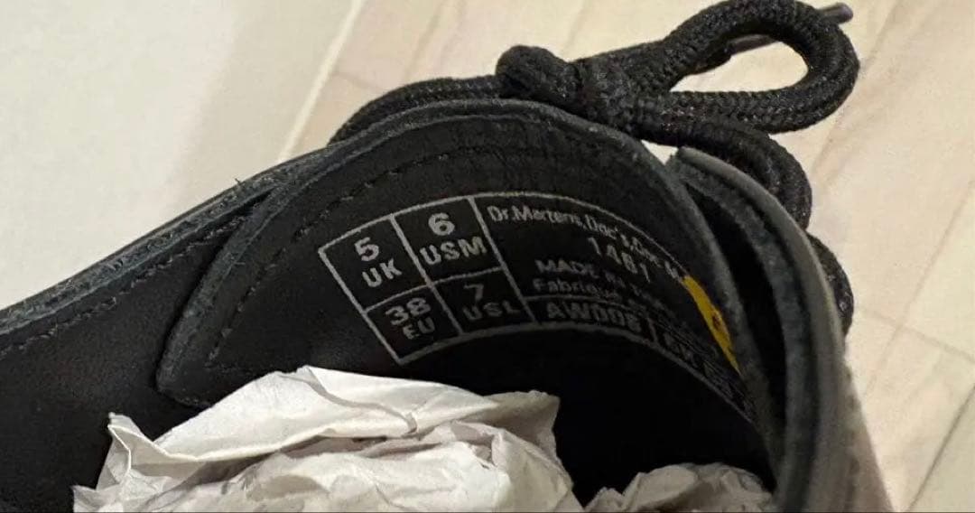 ドクターマーチン Dr.Martens ホワイトステッチ 3 ホール 24cm