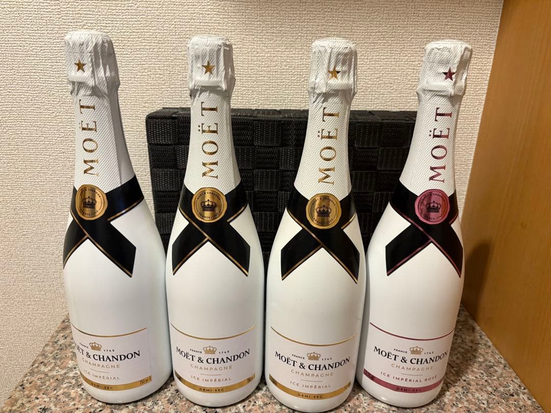 【新品未開封】Moët & Chandon シャンパン 750ml 4本セット