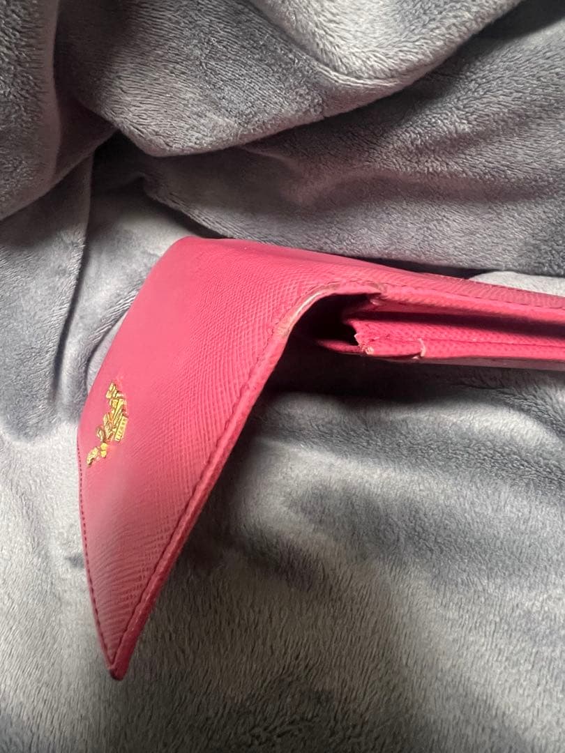 PRADA プラダ　サフィアーノレザー　ピンク　名刺入れ　レディース