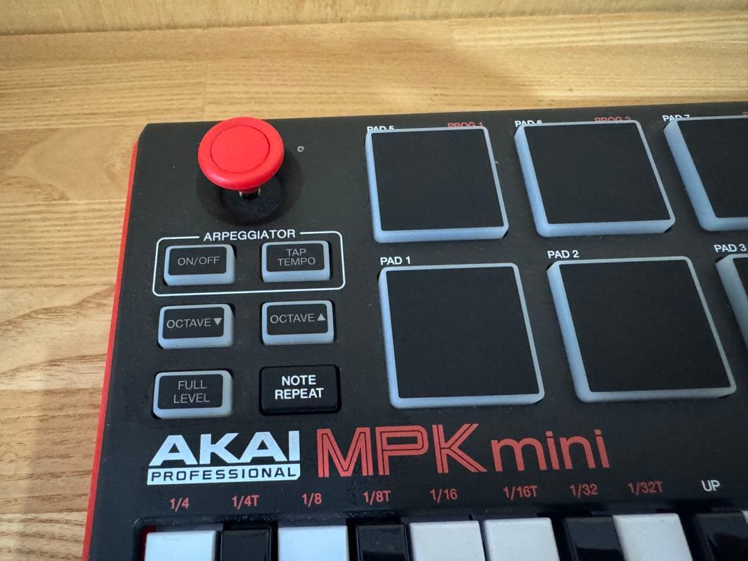 AKAI MPK mini play MIDIキーボード 箱　付属品付き
