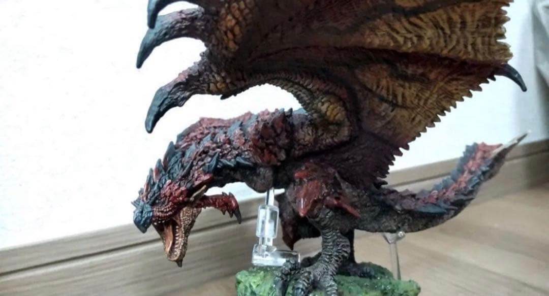 【リペイント品】クリエイターズモデル　リオレウス　ジンオウガ　モンスターハンター