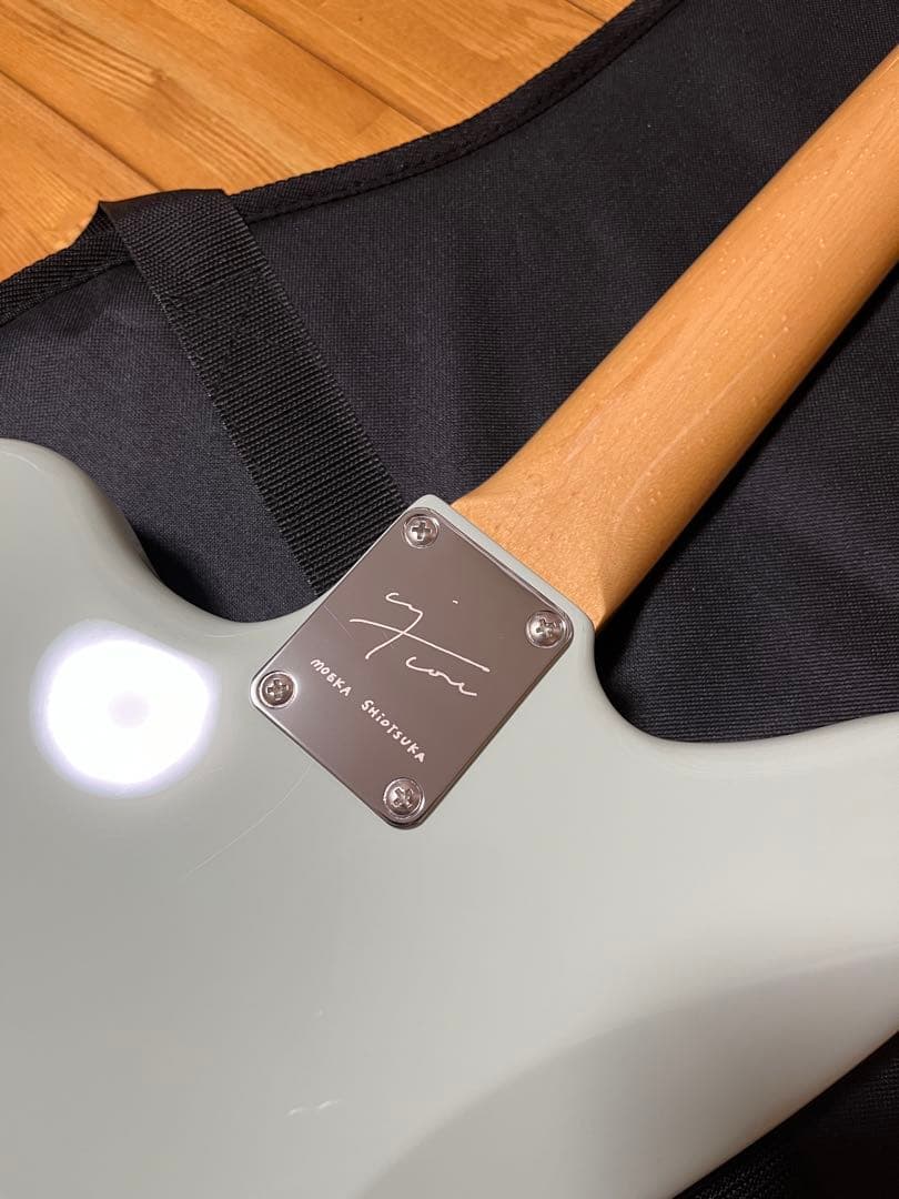 ギター Fender Moeka Shiotsuka Jaguar moni