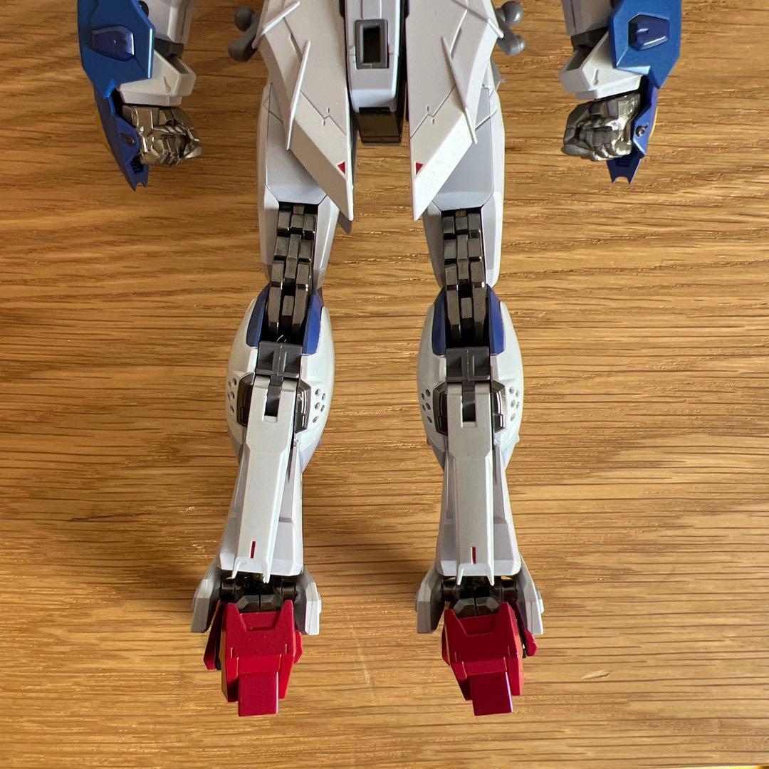 メタルビルド　デスティニーガンダム　2024