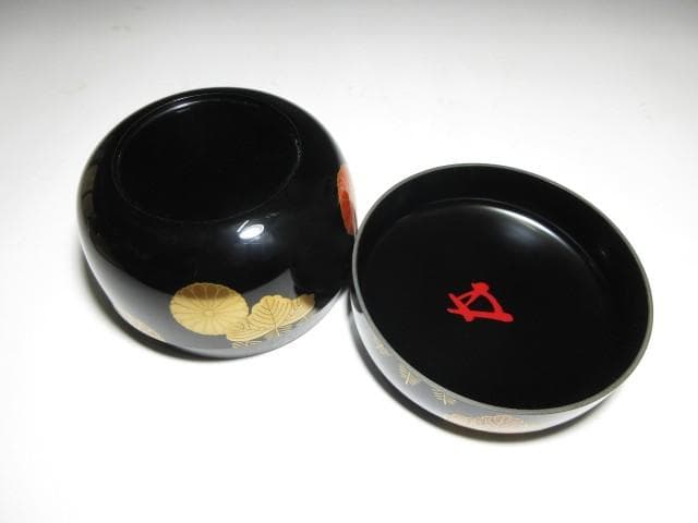 一后一兆 菊桐 平棗／裏千家十五世 鵬雲斎 花押／共箱 共布／輪島塗 最高峰