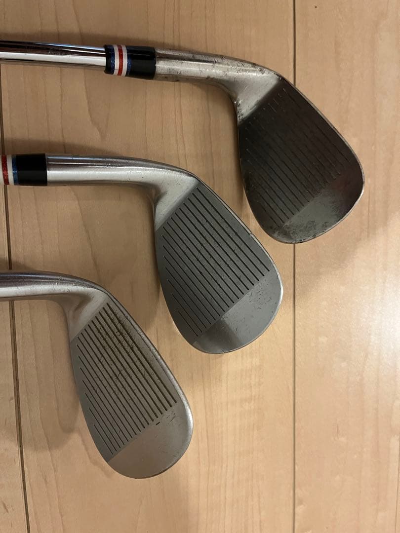 ARTISAN ゴルフセット　アイアン、キャディーバッグ、ウェッジ