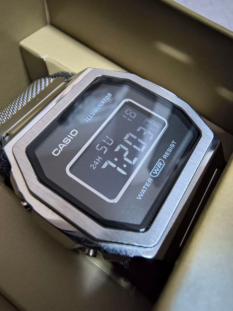 CASIO STANDARD　A1000M-1BEF デジタル腕時計
