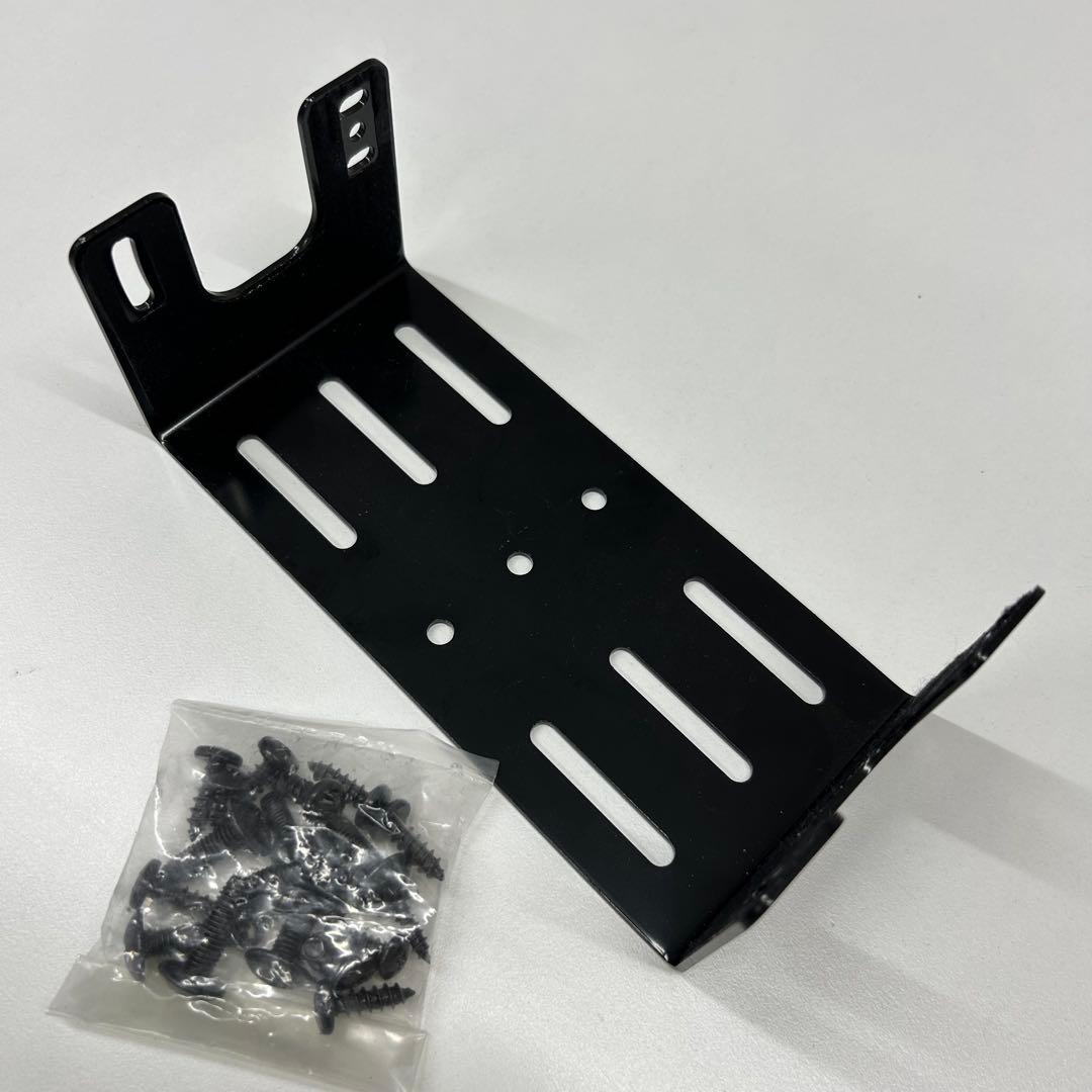 ICOM AT-180 アンテナチューナー＋MB-62 モービルブラケット付き