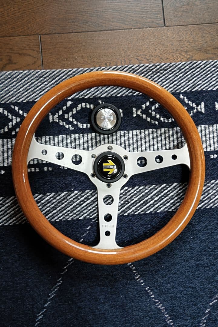 MOMO INDY ウッド ステアリングホイール 340mm