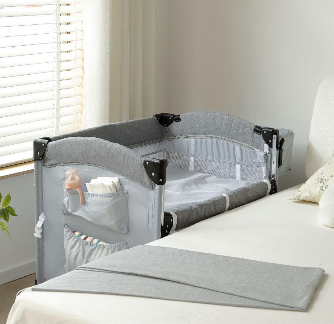 おむつ替えテーブル付きベビーベッド