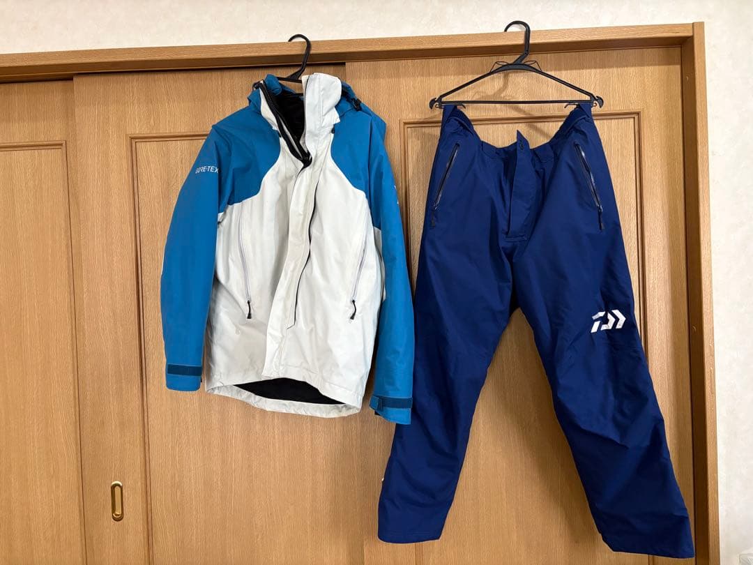 ★☆ ダイワ　ゴアテックス プロダクト ウィンタースーツ DW-1807 美品