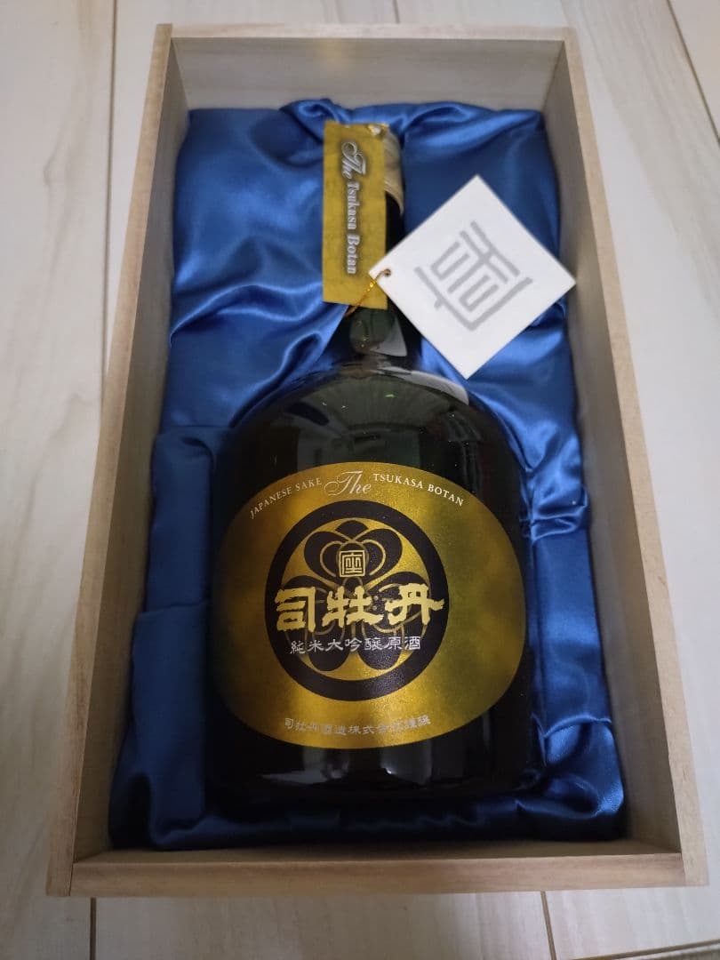 座(THE) 司牡丹 純米大吟醸酒　720ml 木箱入り