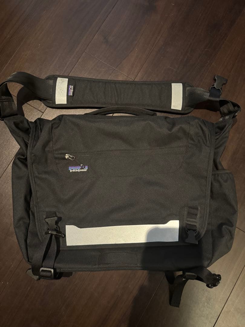 パタゴニア メッセンジャーバッグ