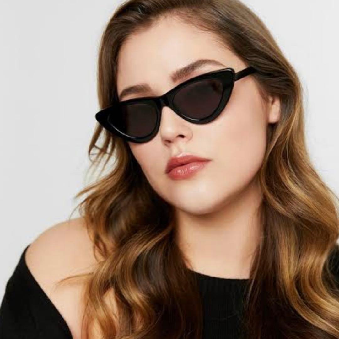 美品ChiMi チミ キャットアイ サングラス ブラック 006 BERRY 黒