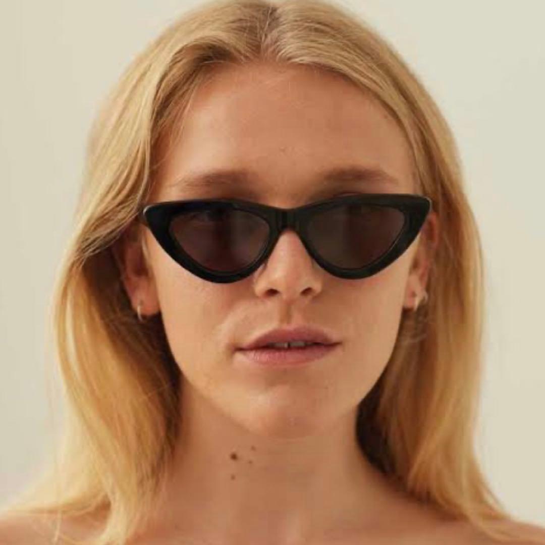 美品ChiMi チミ キャットアイ サングラス ブラック 006 BERRY 黒