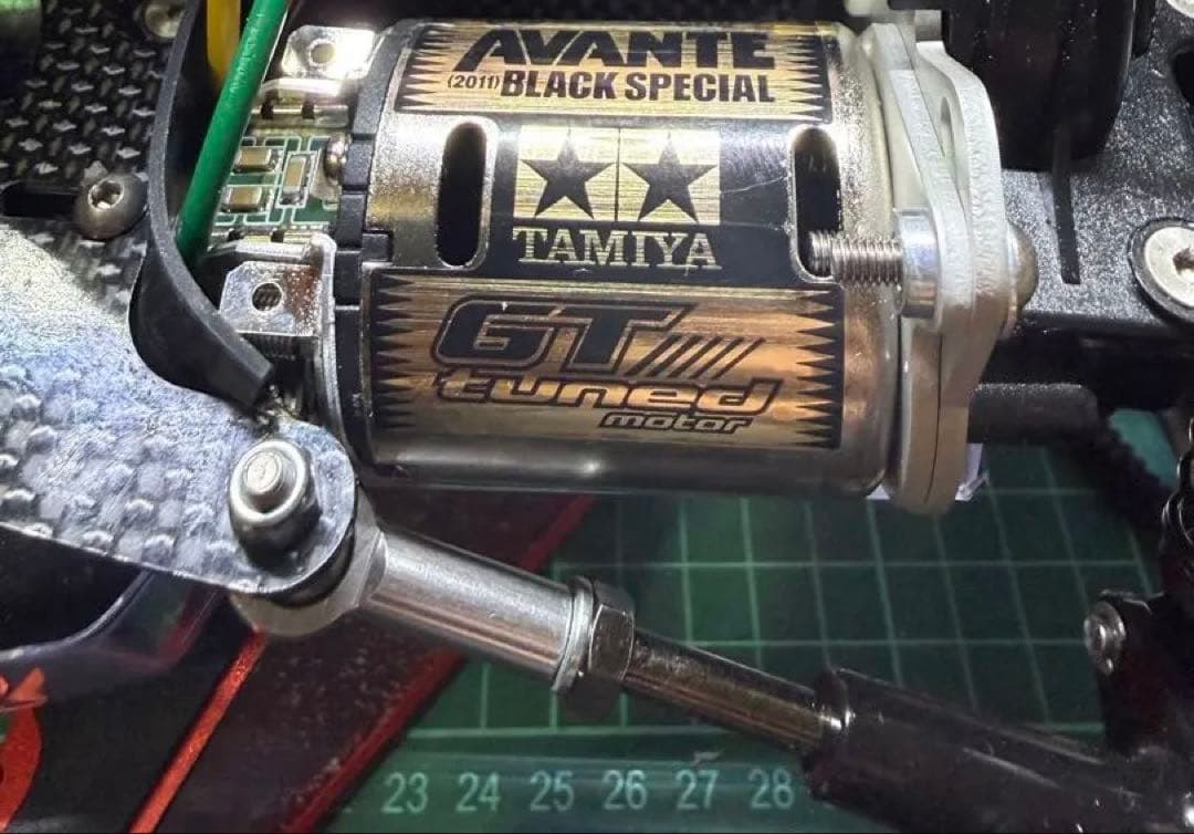 タミヤ1/10 アバンテ(2011)ブラックスペシャル