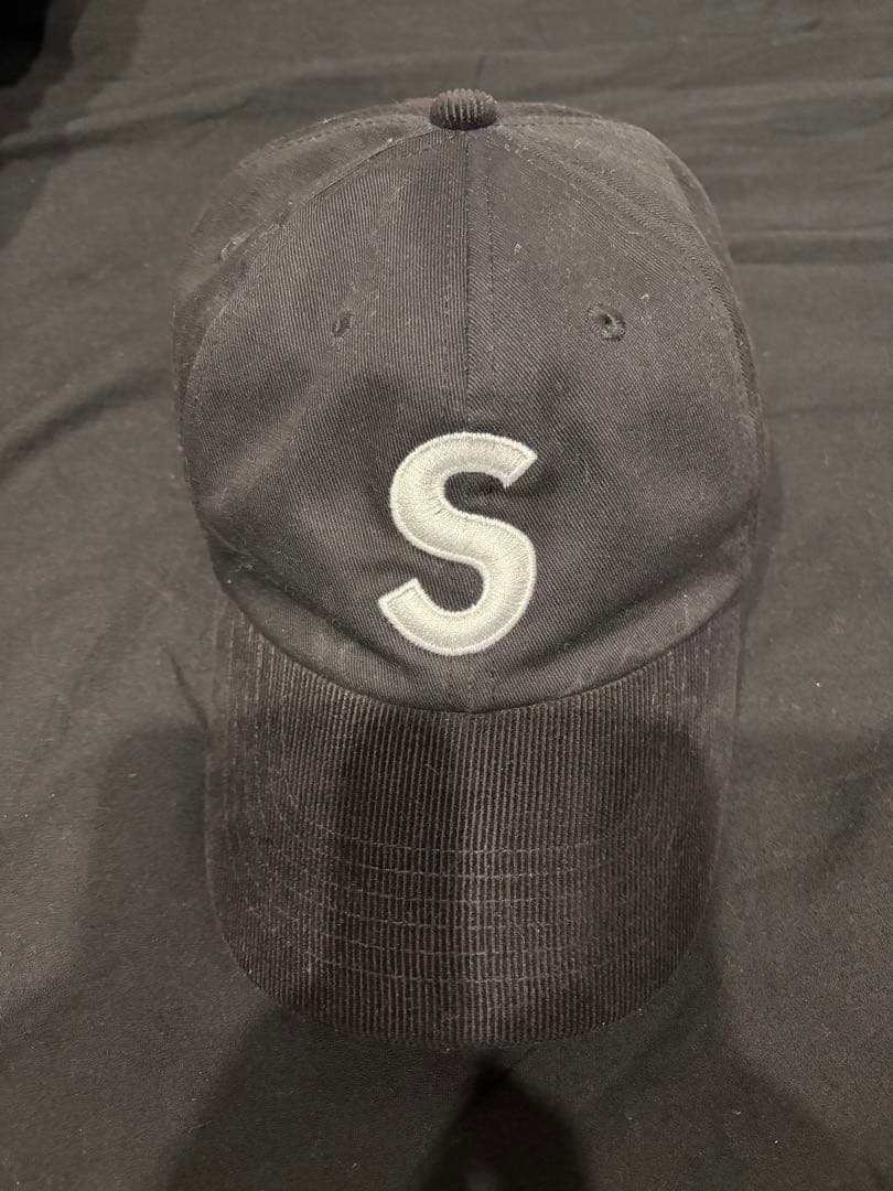 Supreme 黒キャップ