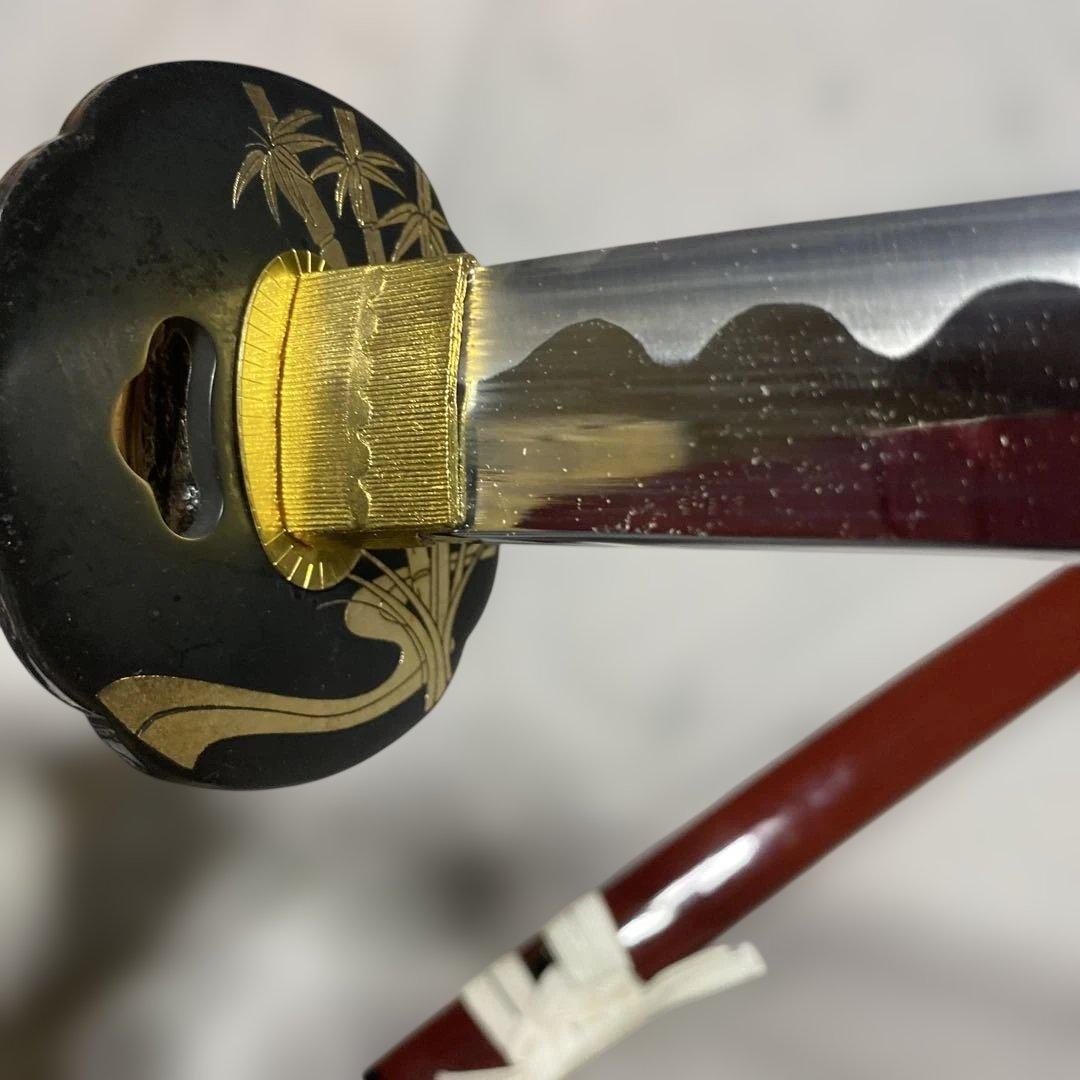 高級模造大刀 藤巻柄 竹笹図木瓜鍔 小豆色呂鞘