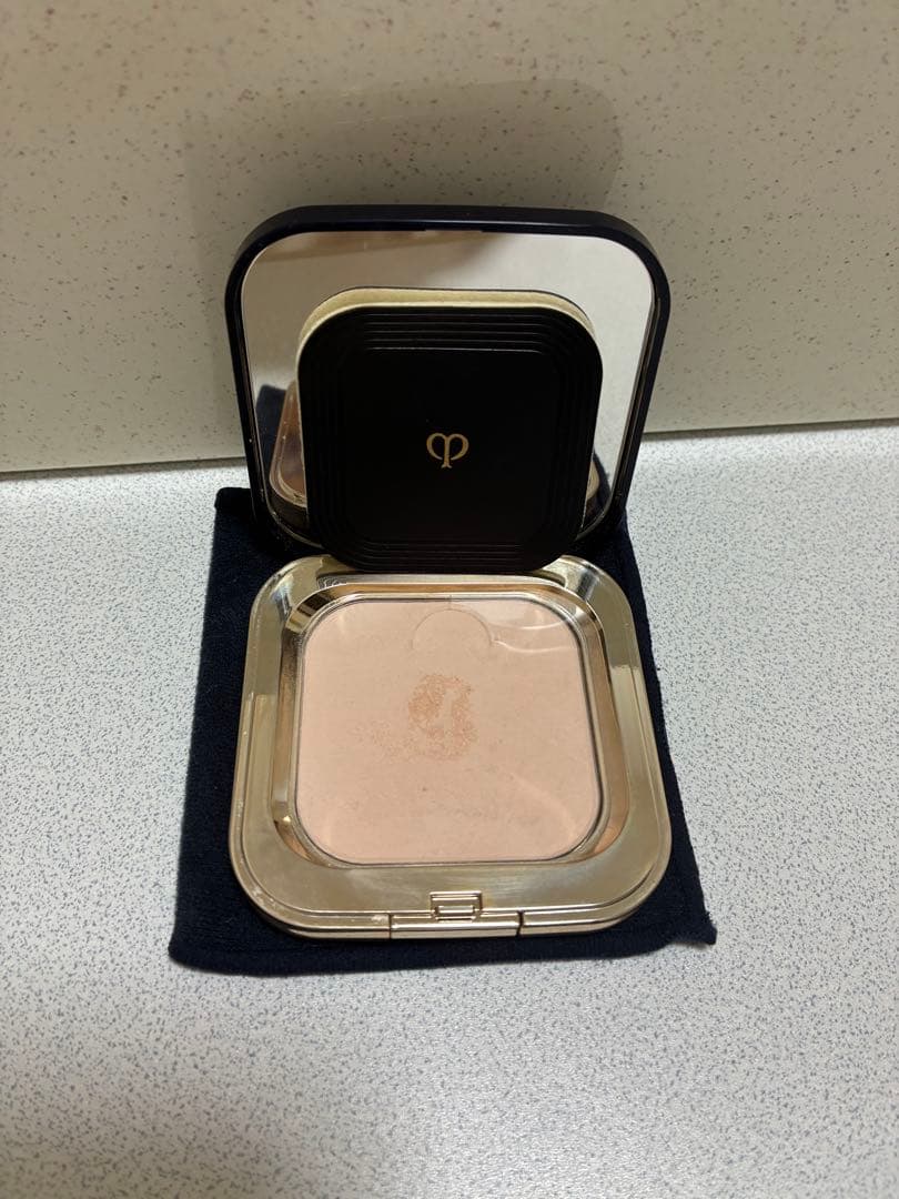 【美品】クレドポーボーテ　下地　フェイスパウダー　セット売り