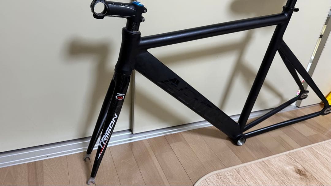 AVENTON CORDOBA ピストバイク フレーム