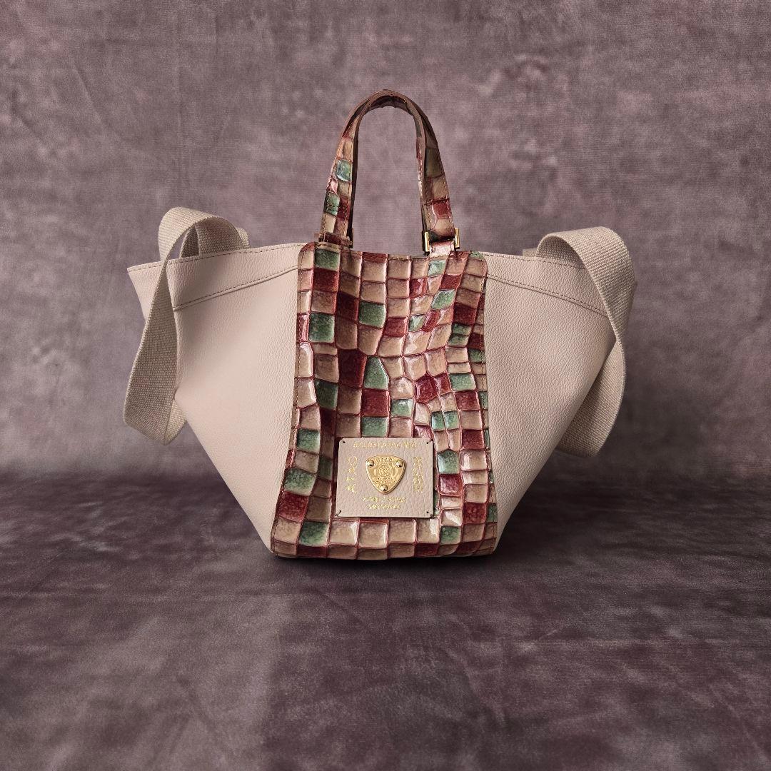 美品 ATAO アタオ バタフライ 2wayバッグ ヴィトロ 金具