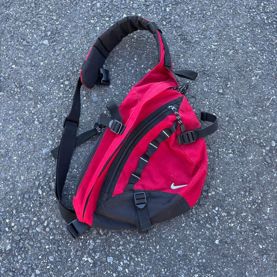 90s Nike ショルダーバッグ スリングバッグ 赤