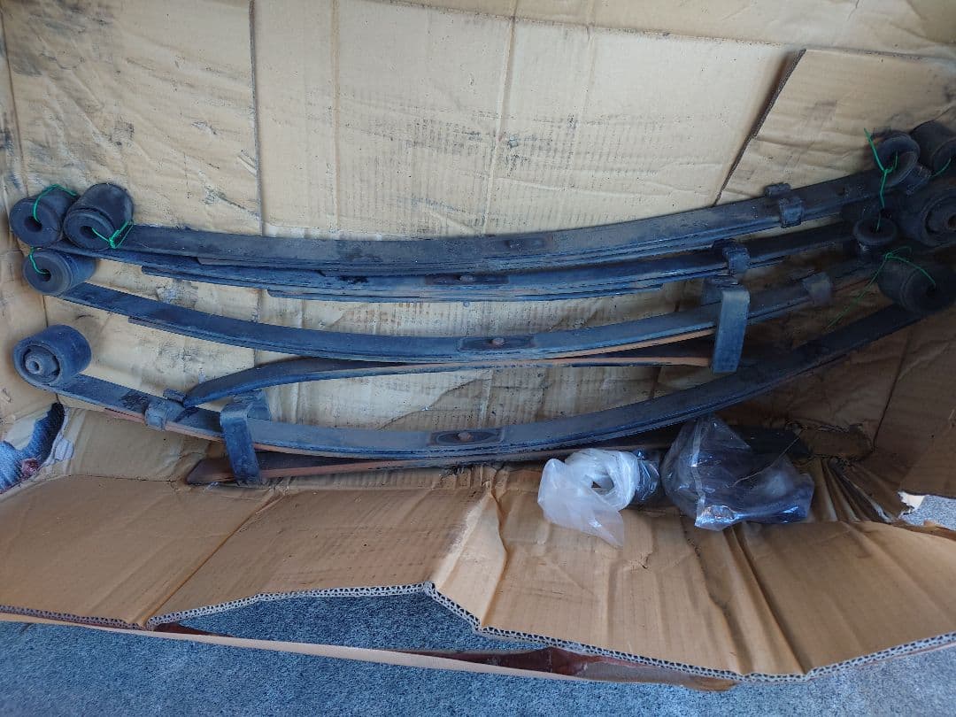 ジムニー　JA11V 純正リーフスプリング　前後セット