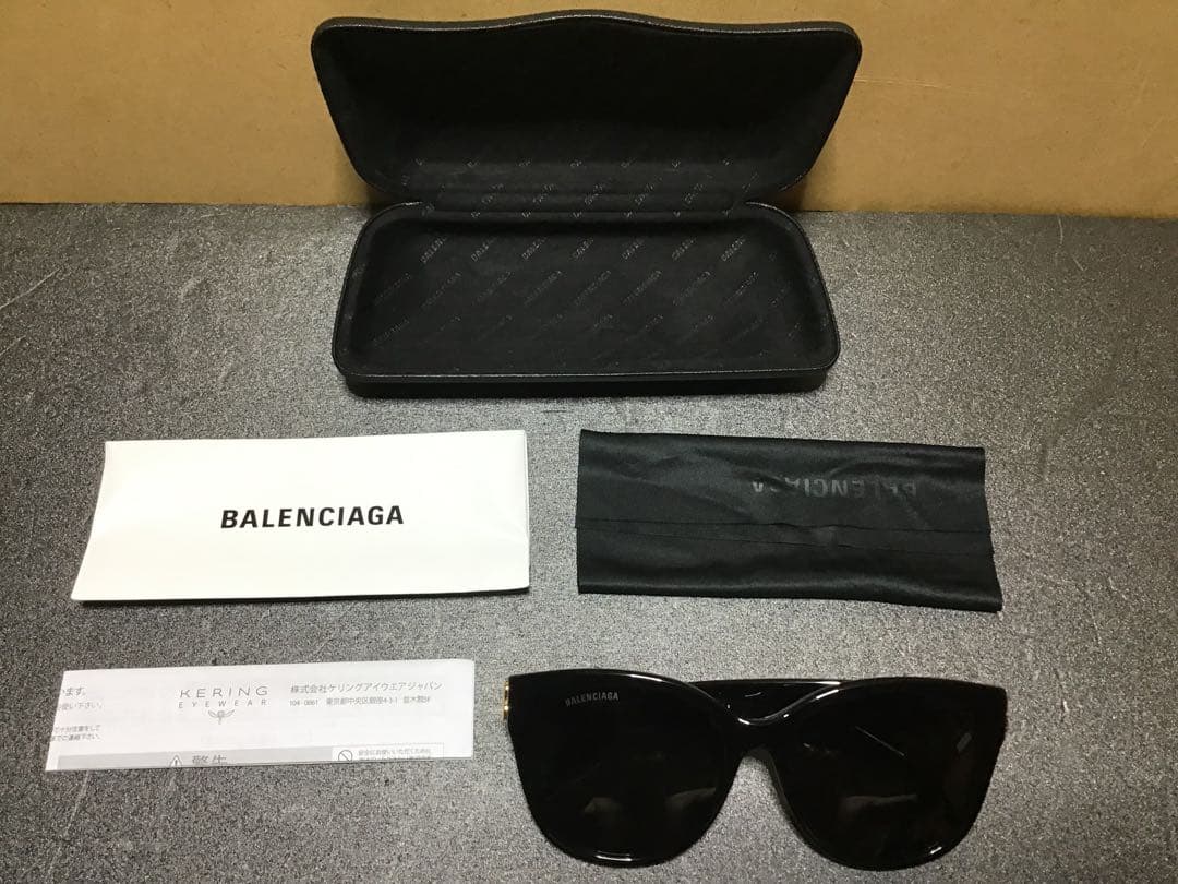 BALENCIAGA ブラック サングラス