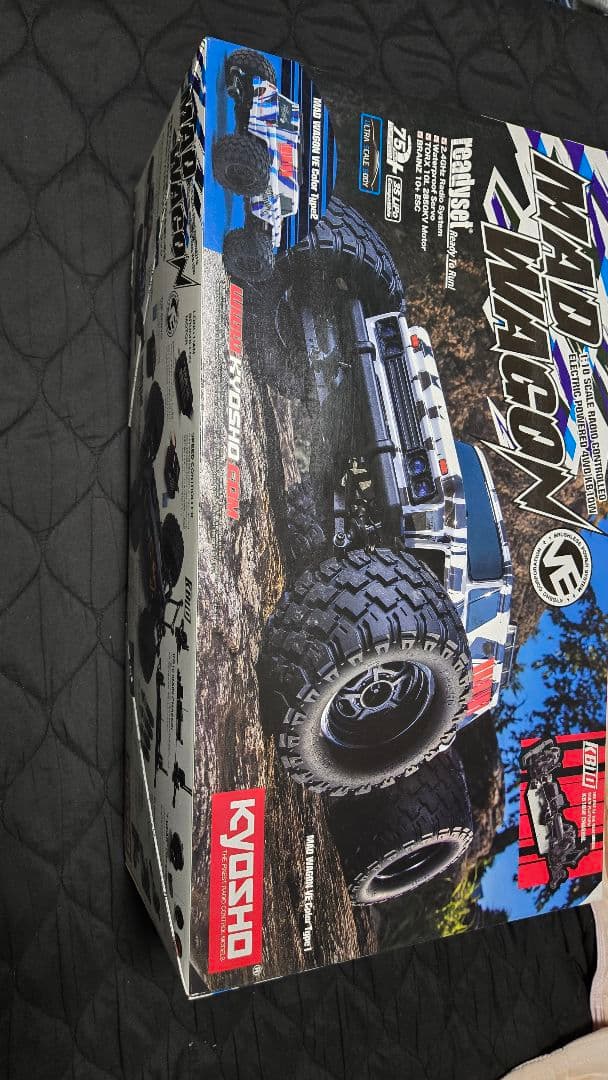 美品　ラジコン　京商 モンスタートラック マッドワゴンVE　　センターデフ仕様