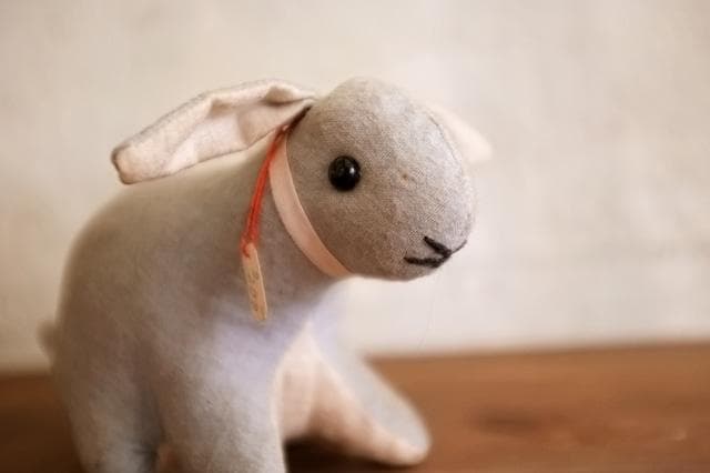 フランス 青いうさぎさんと薔薇色のリボンa ドール テディベア アンティーク