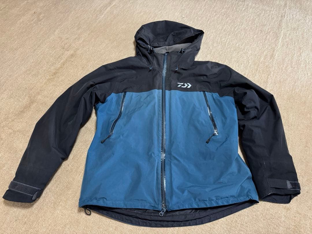 ダイワ防寒ウェア ゴアテックス DW-1909 上下セット 難アリ