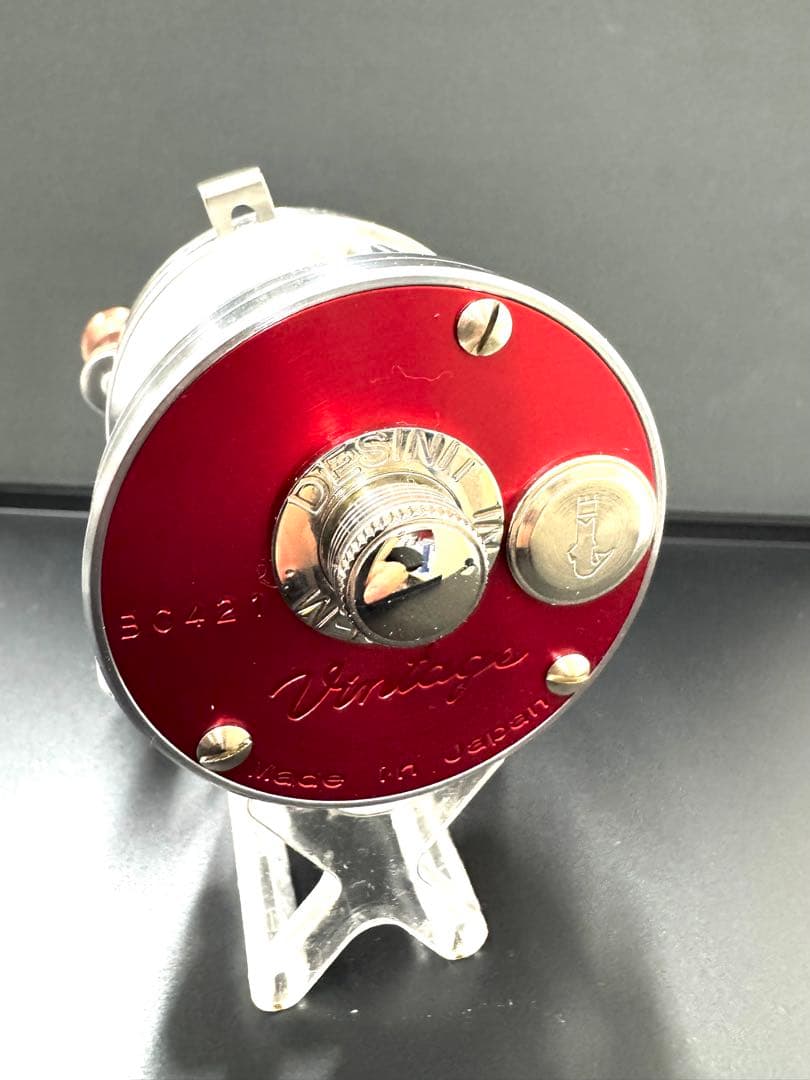 五十鈴工業リールBC421SSSRED2TONE新品未使用箱入