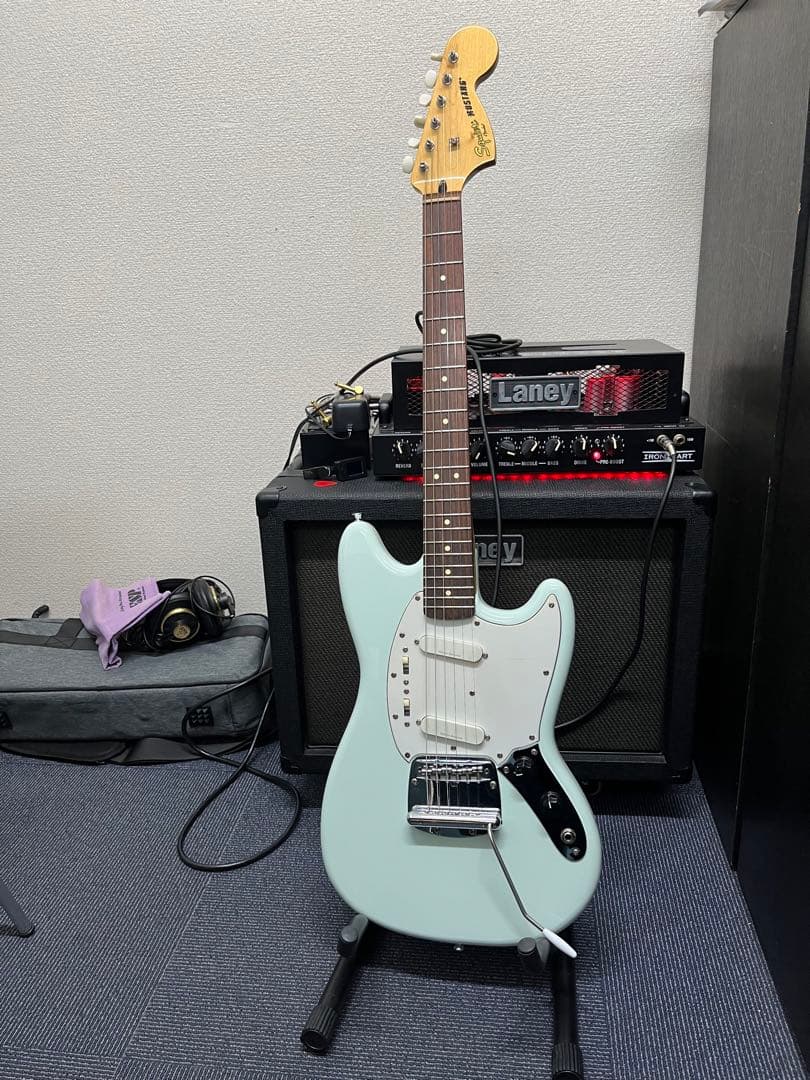 Squier vintage modified Mustang ローズ指板