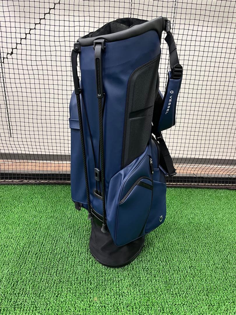 新品 ベゼル プレイヤー4.0 プロスタンドキャディバッグ