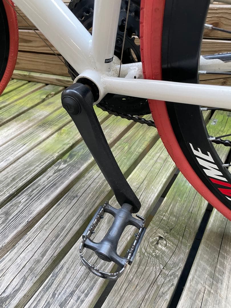 GRAPHIS ロードバイク ホワイト/レッド