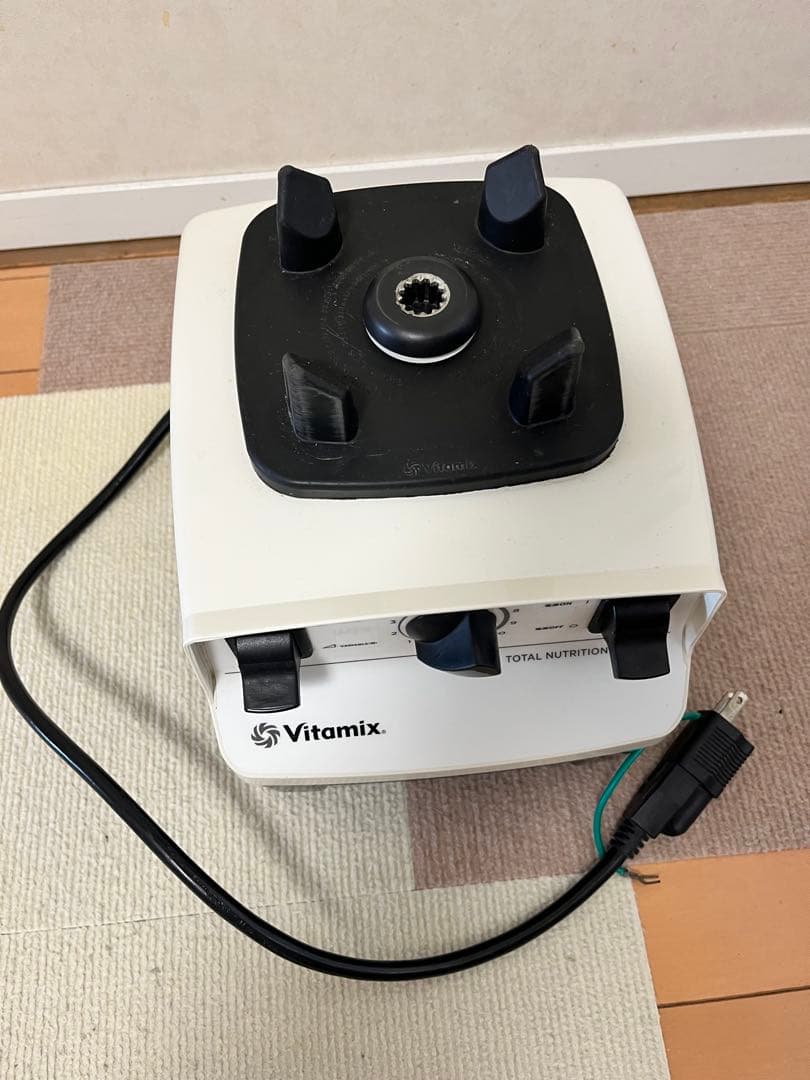 Vitamix バイタミックス　TNC5200 VMO111 中古品　レシピ本付