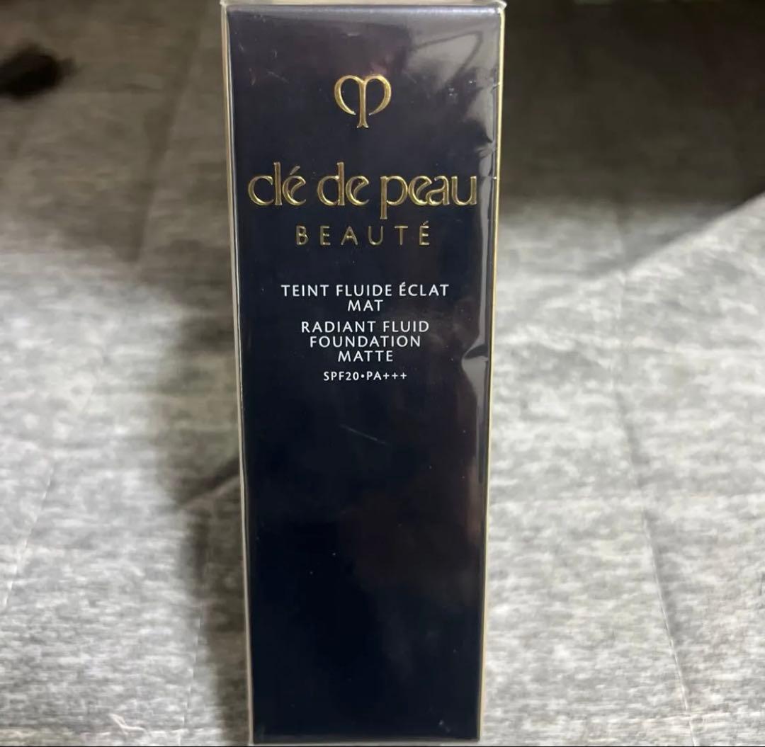 タンフリュイドエクラ マット オークル20 35ml