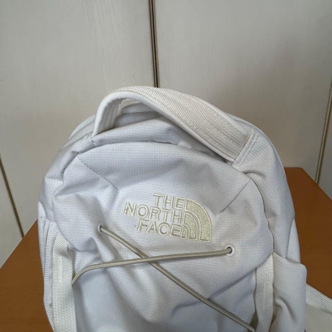 【未使用】ザ ノースフェイス ボディバッグ スリングバッグ　　 白