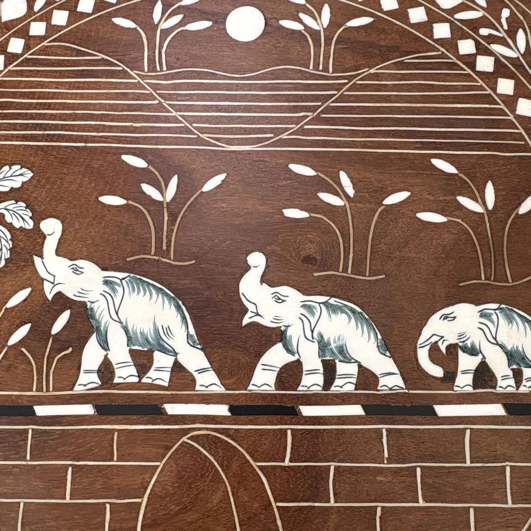 木製テーブル　3本足　猫足　ゾウ柄　タージマハール