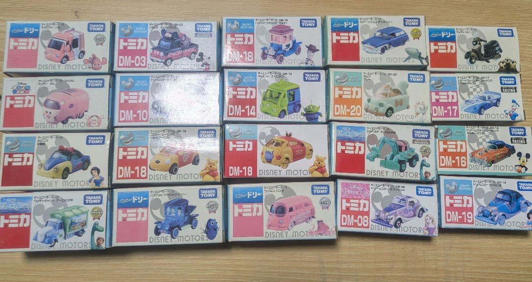 ディズニー　トミカ　まとめ売り　20台